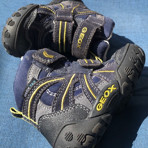 geox size 22